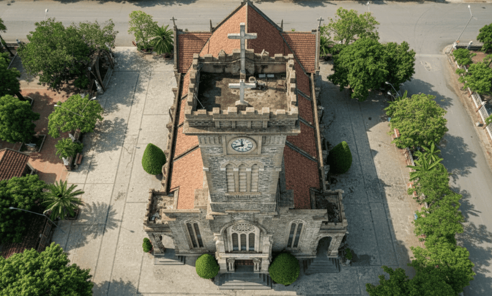 The cathedral's structure primarily comprises reinforced concrete and brick walls
